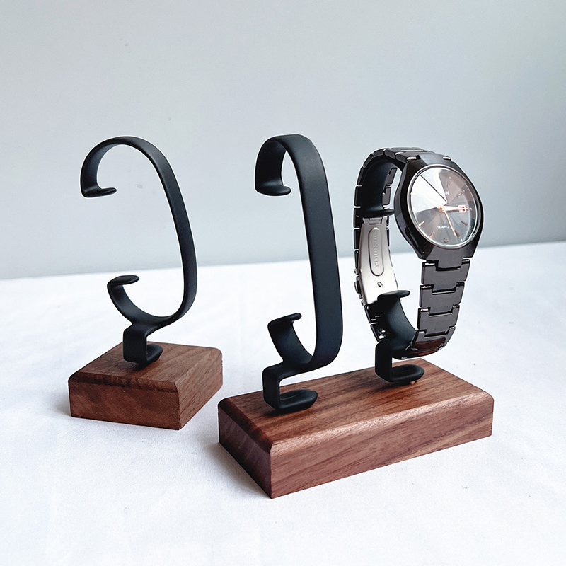 Houten C-vormige sieradenstand - Jewelry And Watches Inc recensie en prijs